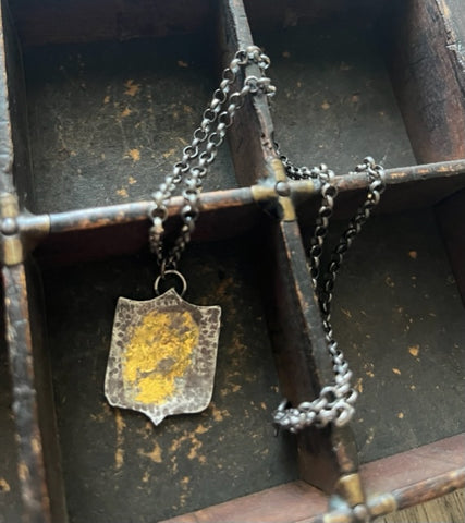 Hammered Crest Necklace
