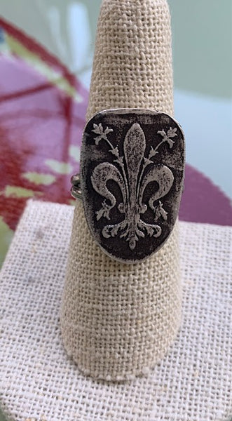 Fleur-de-Lis Ring